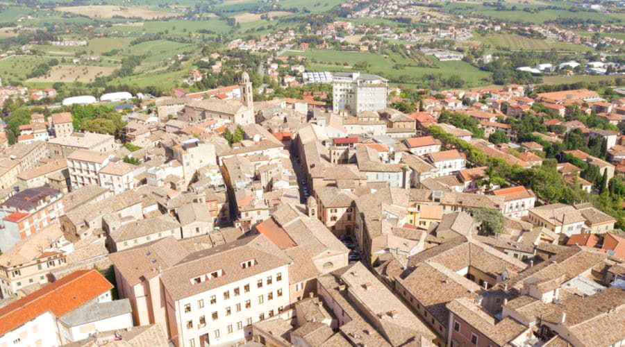 Nejlepší nabídky pronájmu aut v Osimu